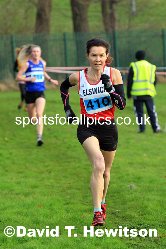 Senior Women and Masters Womens 2022 Birtley Cross Country Relays. Photo: David T. Hewitson/Sports for All Pics